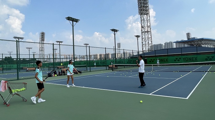 的篮球赛场 的篮球赛场